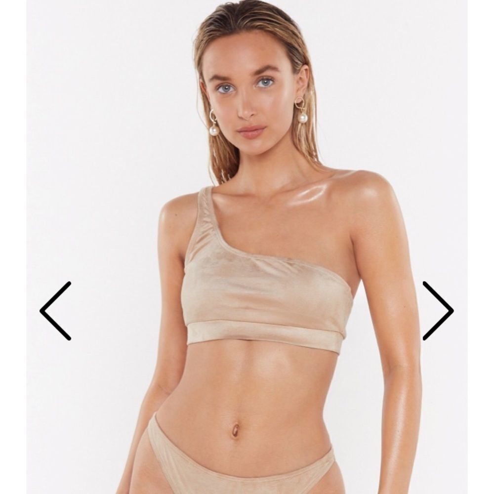 BNWT Nasty Gal Stone Suedette Bikini Top Size 2